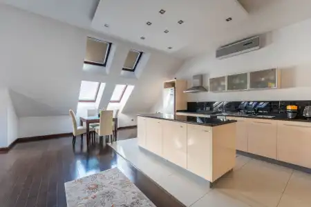 Eladó téglalakás, Budapest, V. kerület 3 szoba 150 m² 230 M Ft