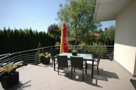 Kiadó családi ház, Budapest, II. kerület 5 szoba 270 m² 915 E Ft/hó