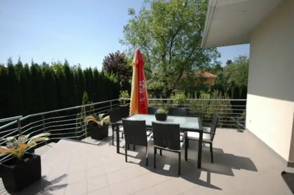 Kiadó családi ház, Budapest, II. kerület 5 szoba 270 m² 915 E Ft/hó